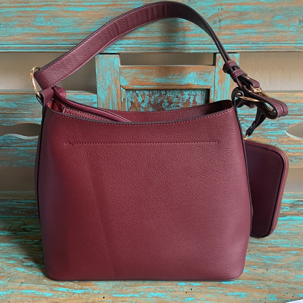 NWT Charming Charlie Shoulder Bag with matching wallet/wristlet classic - Picture 4 of 6